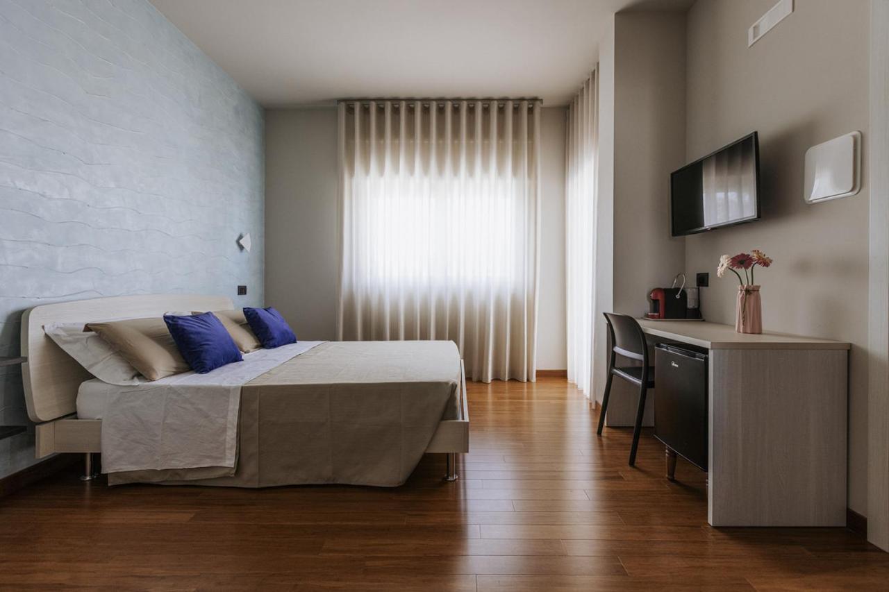 Apulia Blue Apartements&B&B Bari Bagian luar foto