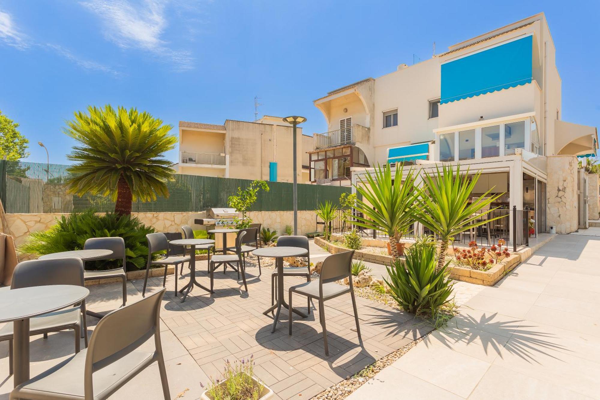 Apulia Blue Apartements&B&B Bari Bagian luar foto